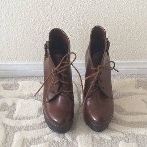 Charles David Brown platform bootie 6.5